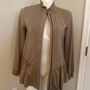 Cabi Weekend Topper size S.